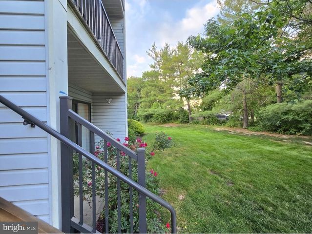 13 RICKARD CT, Lawrence, NJ 08648