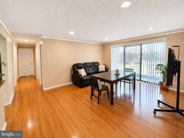 13 RICKARD CT, Lawrence, NJ 08648