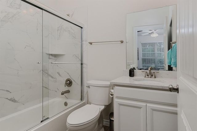 130 Pioneer Canyon, The Woodlands, TX 77375