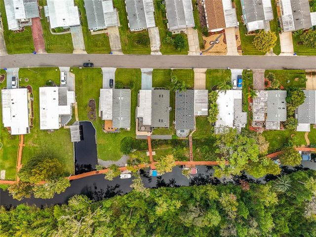 3233 MYAKKA RIVER ROAD, Tavares, FL 32778