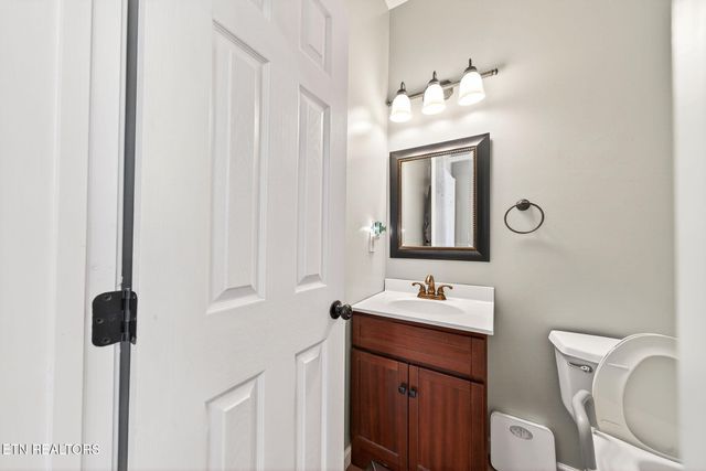 875 S Fork Drive, Jamestown, TN 38556