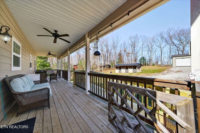 875 S Fork Drive, Jamestown, TN 38556