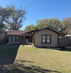 3613 N Elm Street, Fort Worth, TX 76106