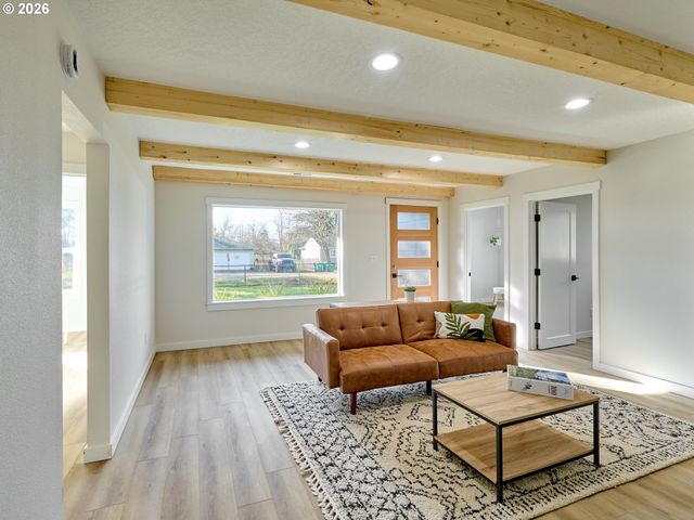 7911 Se SUNNYSIDE Dr, Milwaukie, OR 97222