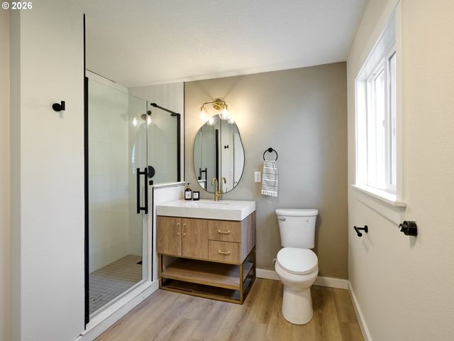 7911 Se SUNNYSIDE Dr, Milwaukie, OR 97222