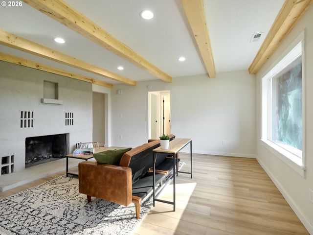 7911 Se SUNNYSIDE Dr, Milwaukie, OR 97222