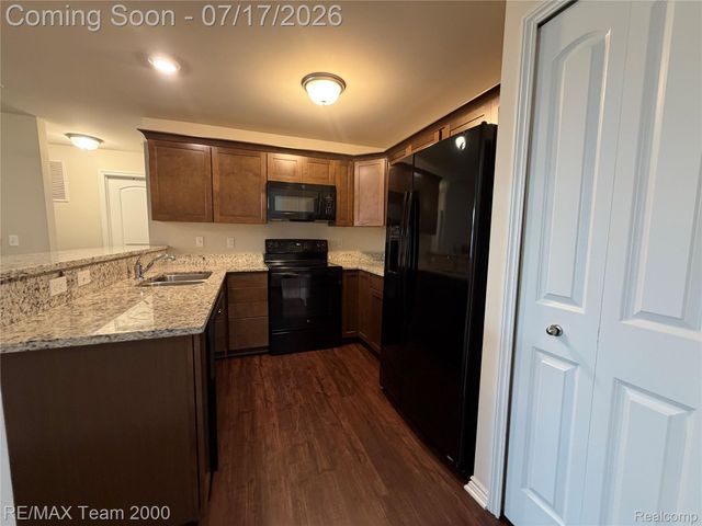 45702 Aragon Lane, Canton Charter Township, MI 48187