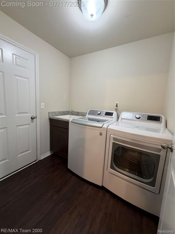 45702 Aragon Lane, Canton Charter Township, MI 48187