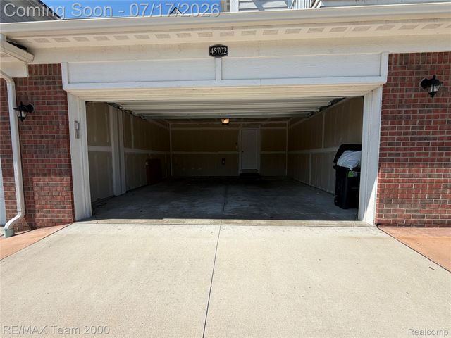 45702 Aragon Lane, Canton Charter Township, MI 48187
