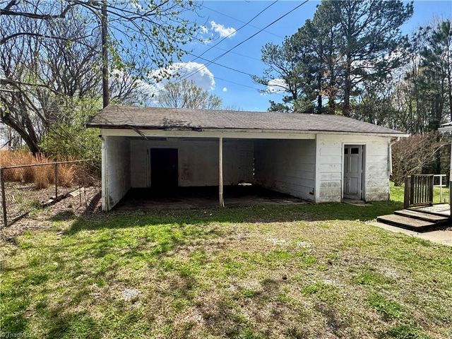 6111 Appletree Court, High Point, NC 27263