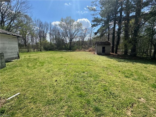 6111 Appletree Court, High Point, NC 27263