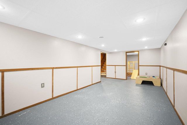 N51W15674 Fair Oak PARKWAY, Menomonee Falls, WI 53051