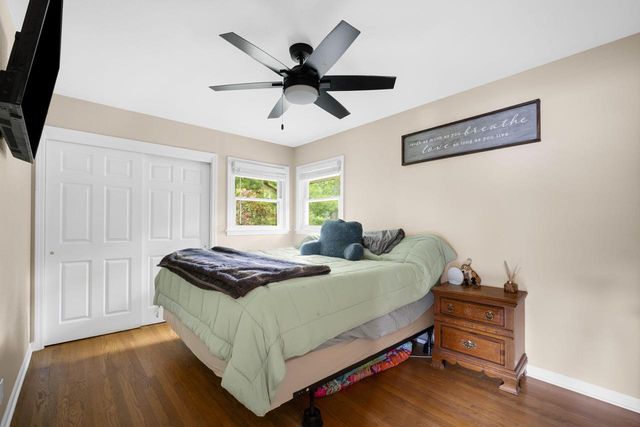 N51W15674 Fair Oak PARKWAY, Menomonee Falls, WI 53051