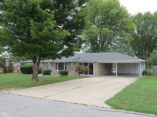 279 Arnold Street, Morgantown, IN 46160