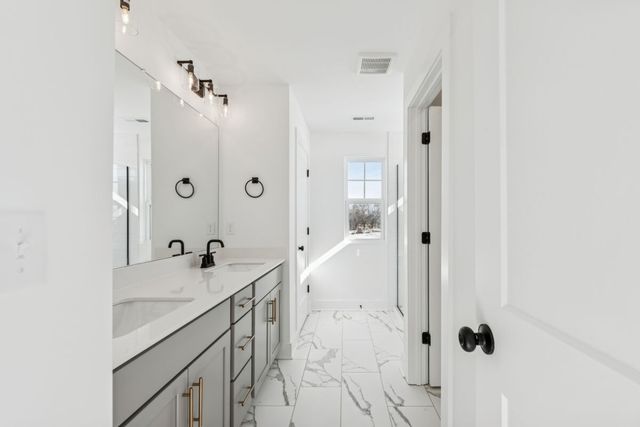 209 Rose Hannah Drive, Gallatin, TN 37066