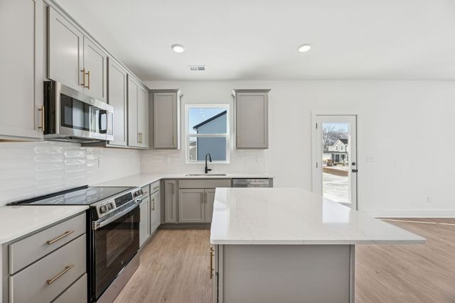 209 Rose Hannah Drive, Gallatin, TN 37066