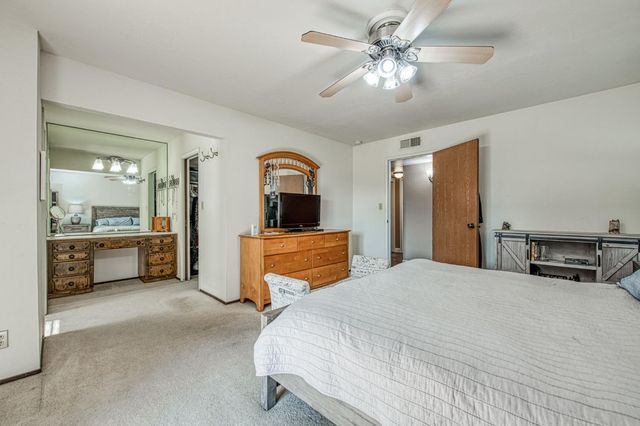 1557 W Warner Avenue, Fresno, CA 93711