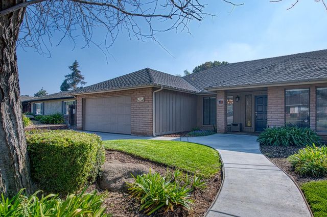 1557 W Warner Avenue, Fresno, CA 93711