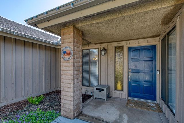 1557 W Warner Avenue, Fresno, CA 93711