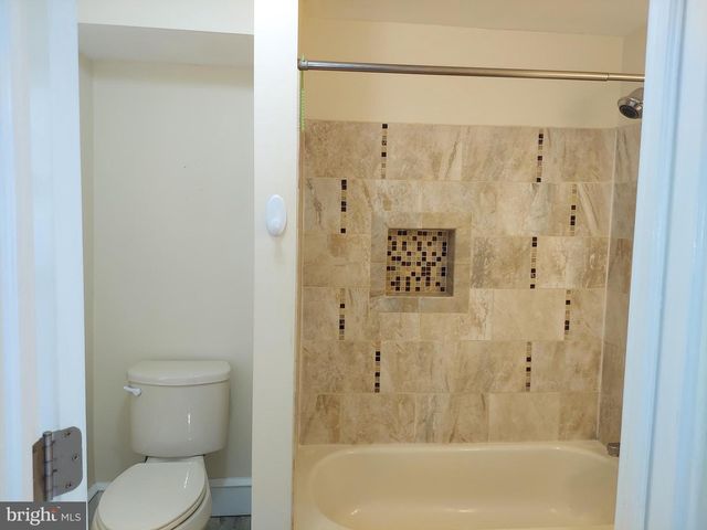 135 LAUREL AVE, Pitman, NJ 08071