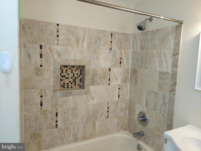 135 LAUREL AVE, Pitman, NJ 08071