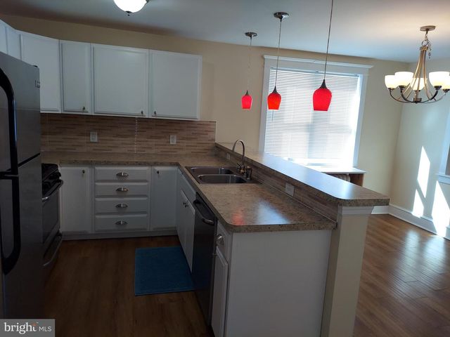 135 LAUREL AVE, Pitman, NJ 08071