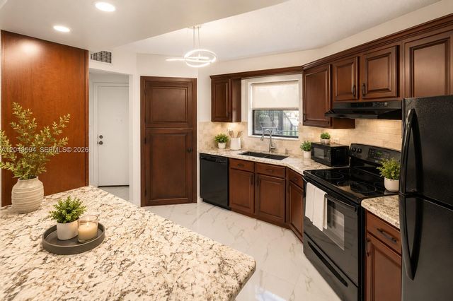 6855 W Broward Blvd 201, Plantation, FL 33317
