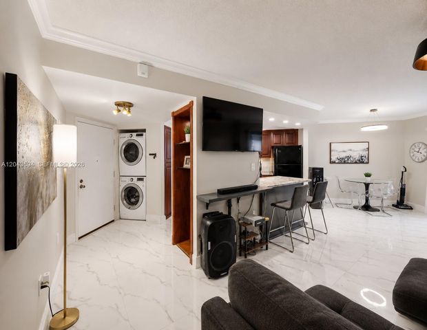 6855 W Broward Blvd 201, Plantation, FL 33317