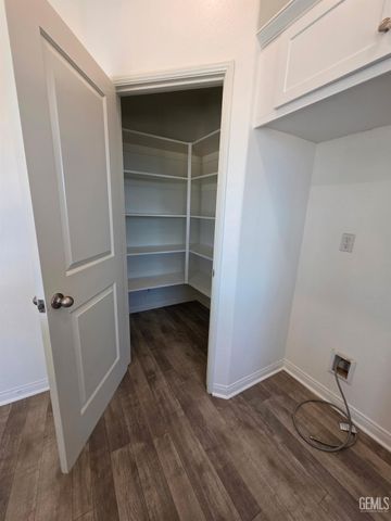 10917 Pasto Way, Bakersfield, CA 93306