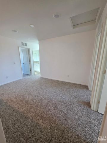 10917 Pasto Way, Bakersfield, CA 93306