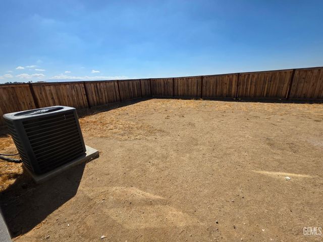 10917 Pasto Way, Bakersfield, CA 93306