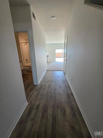 10917 Pasto Way, Bakersfield, CA 93306