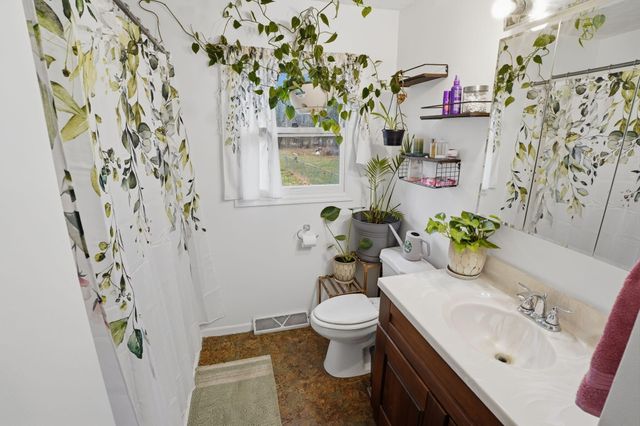 109 Libhart Street, Lyons, MI 48851