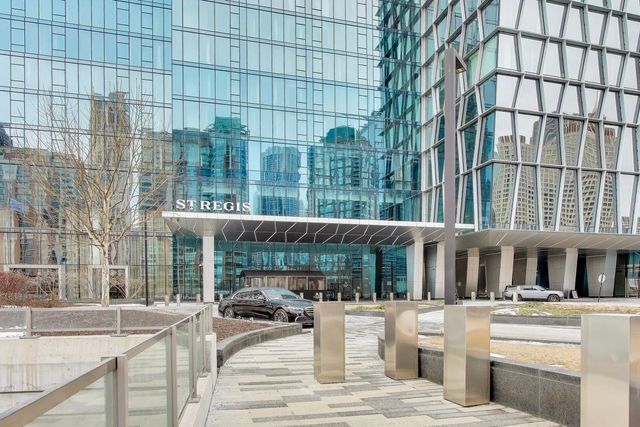 363 E Wacker Drive 2702, Chicago, IL 60601