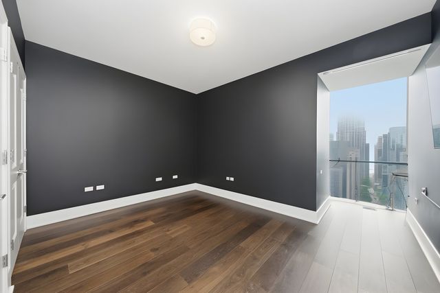 363 E Wacker Drive 2702, Chicago, IL 60601