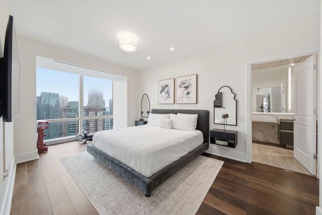 363 E Wacker Drive 2702, Chicago, IL 60601