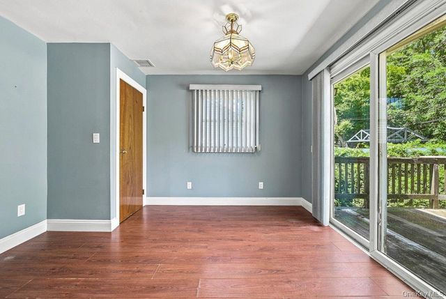 3905 Clove Court, Seaford, NY 11783