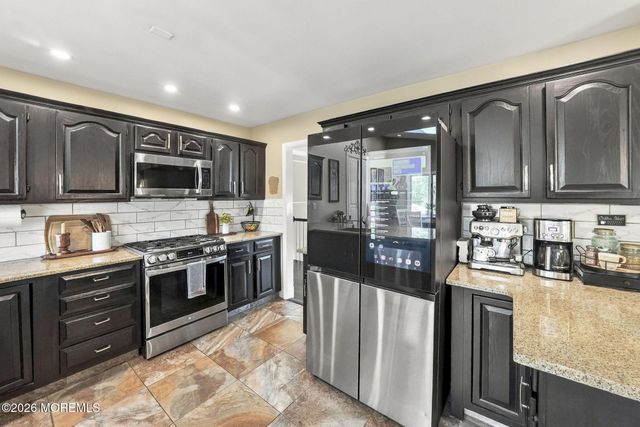 427 Valley Way, Brick, NJ 08723