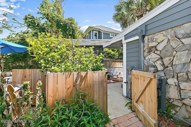 106 BAY Street, Neptune Beach, FL 32266