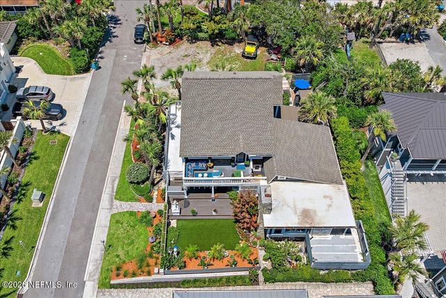 106 BAY Street, Neptune Beach, FL 32266