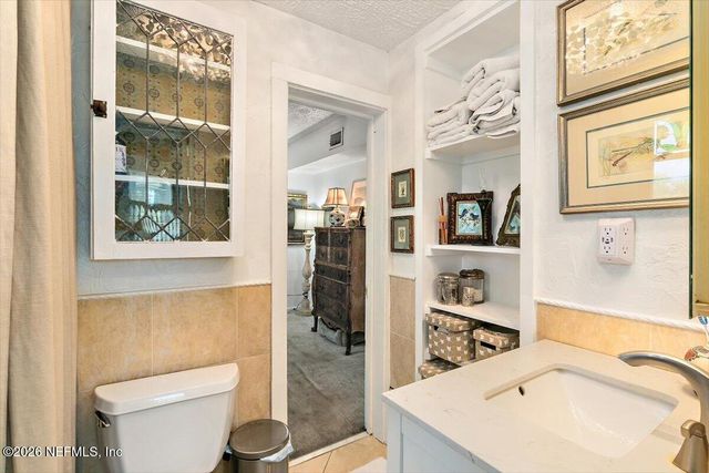 106 BAY Street, Neptune Beach, FL 32266