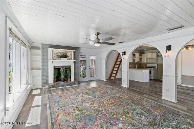 106 BAY Street, Neptune Beach, FL 32266