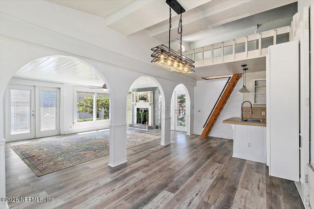 106 BAY Street, Neptune Beach, FL 32266