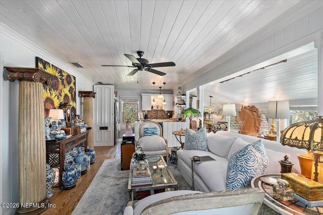 106 BAY Street, Neptune Beach, FL 32266
