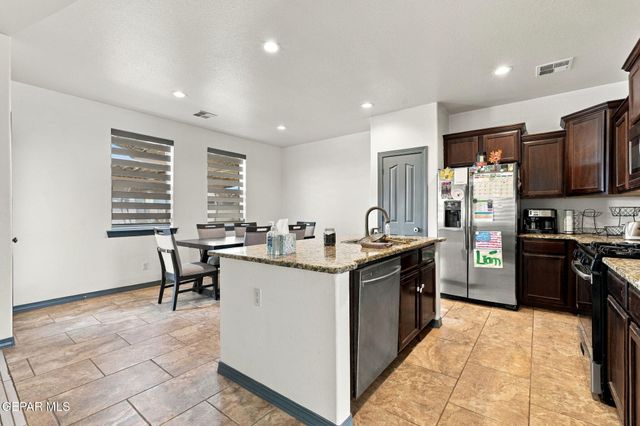 14801 Sunny Land Avenue, El Paso, TX 79938