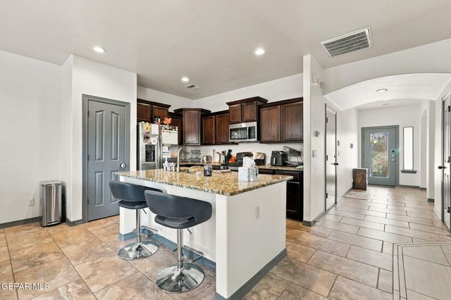14801 Sunny Land Avenue, El Paso, TX 79938