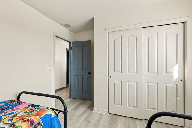 14801 Sunny Land Avenue, El Paso, TX 79938