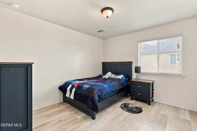 14801 Sunny Land Avenue, El Paso, TX 79938