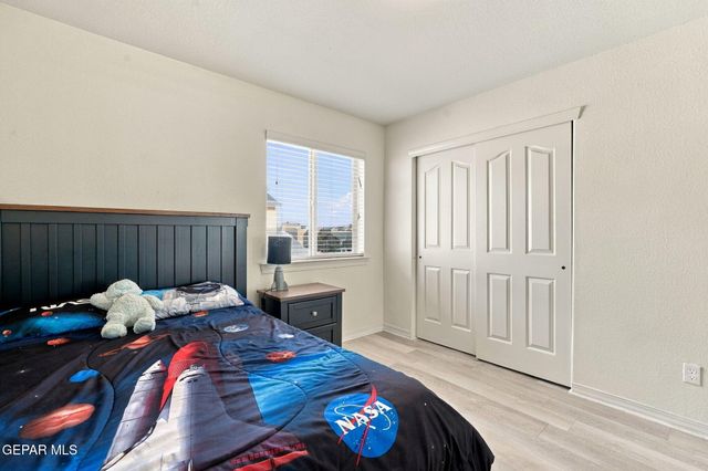 14801 Sunny Land Avenue, El Paso, TX 79938