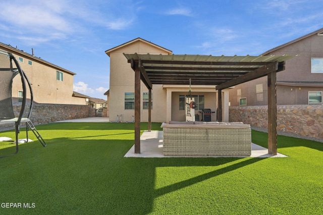 14801 Sunny Land Avenue, El Paso, TX 79938